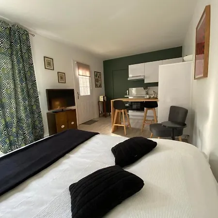 Apartman Climatise Dans Un Ancien Domaine Viticole *